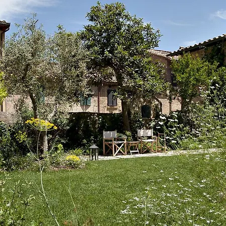 La Bandita Townhouse